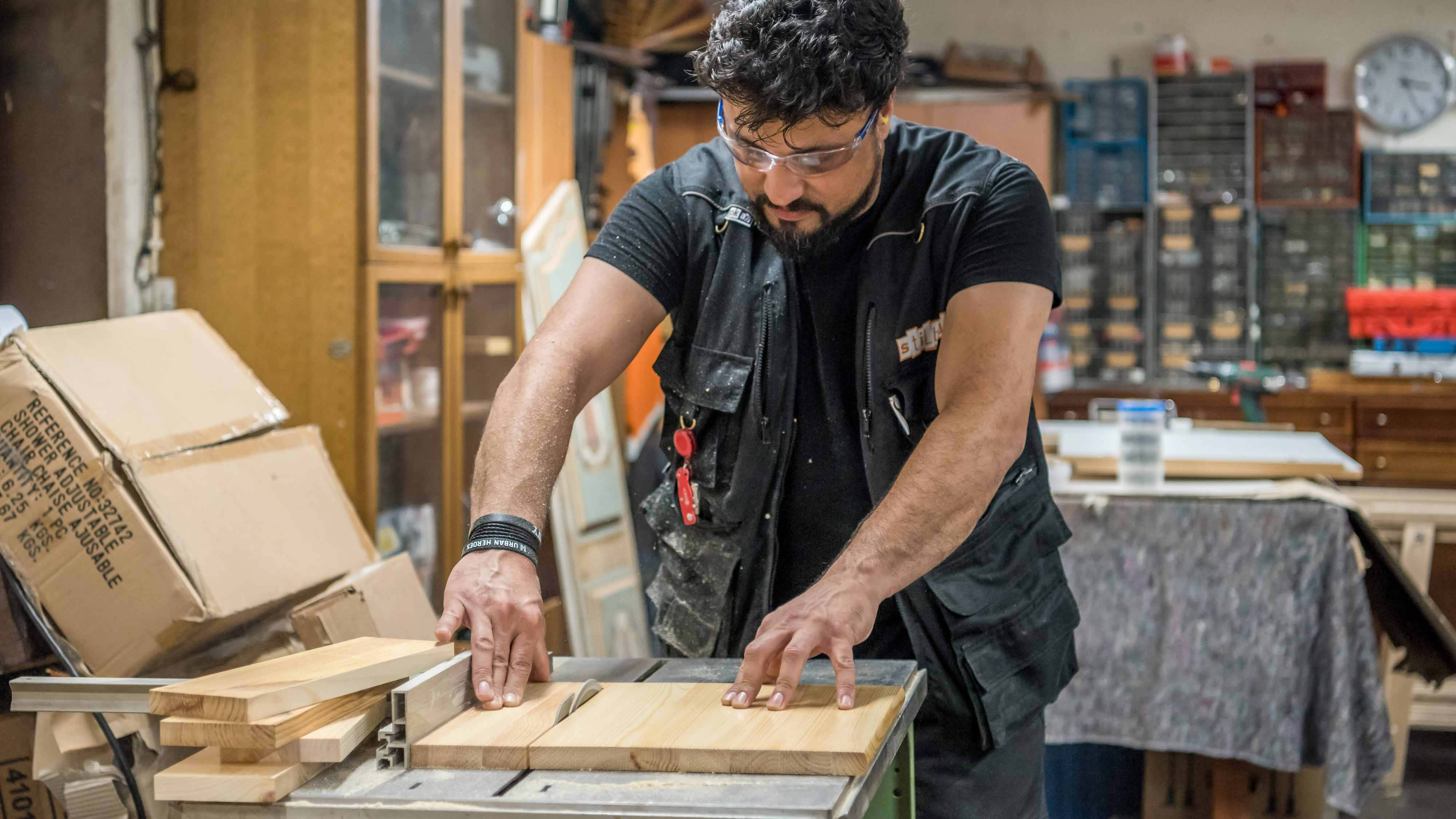 Stilbruch-Hamburg Holzwerkstatt: gebrauchte Möbel reparieren